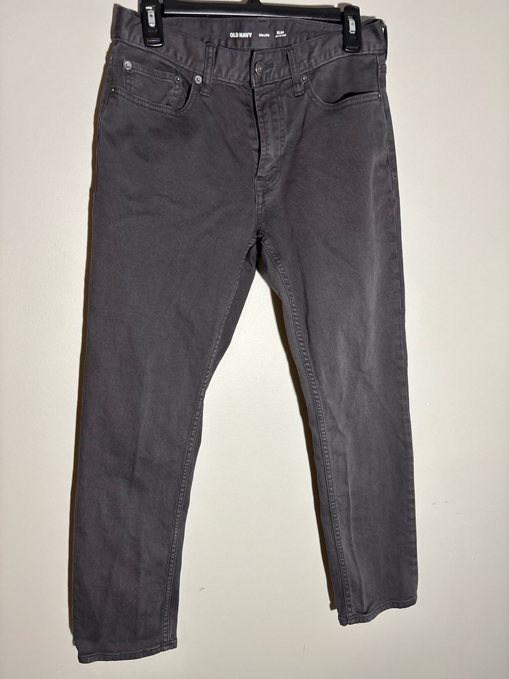 Old Navy Men’s 30x30 Slim Built-In Flex Gray Pants Never Worn